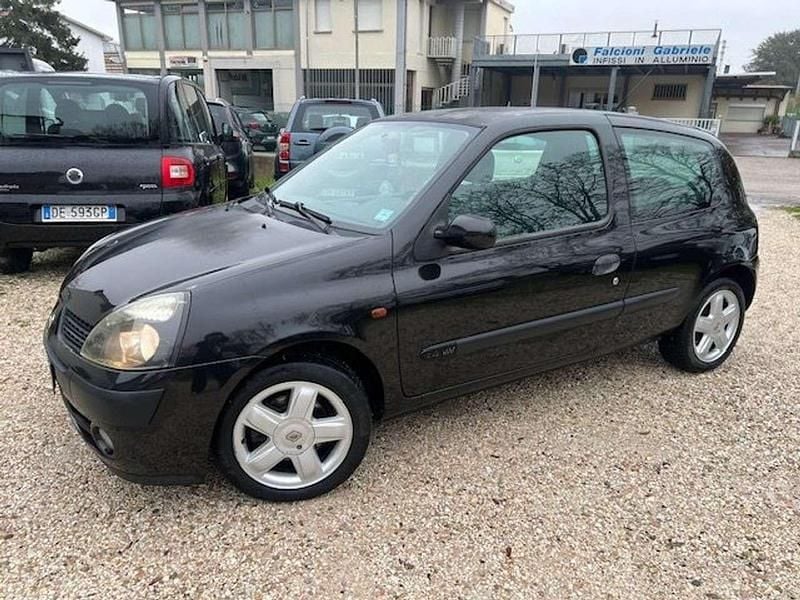 Nero Usata 2003 Renault Clio II Initiale Tre volumi | 1899 € (Buon prezzo) - Immagine 1/4