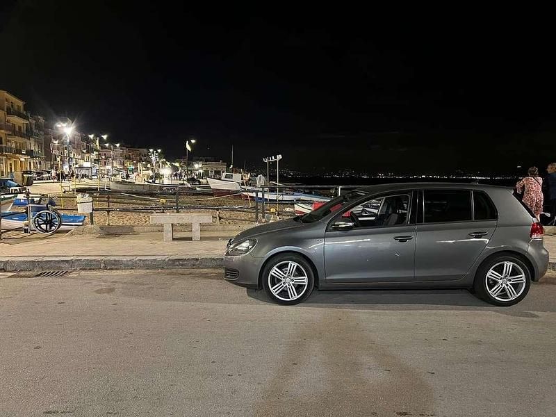 Usata VW Golf VI Trendline 110 CV (80 kW) 2009 Utilitaria