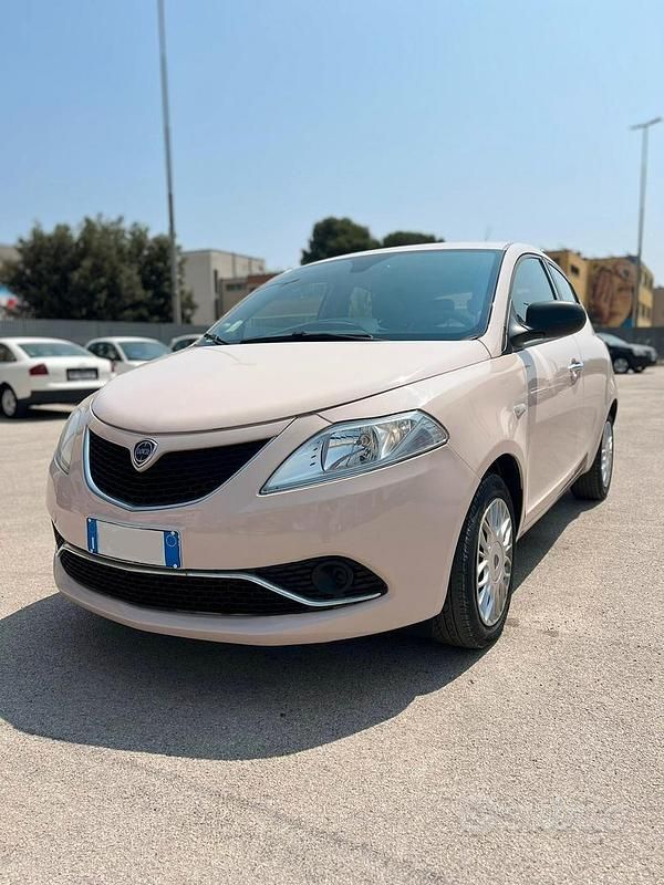 Beige Usata 2018 Lancia Ypsilon Gold Due volumi | 5900 € (Super prezzo) - Immagine 1/4
