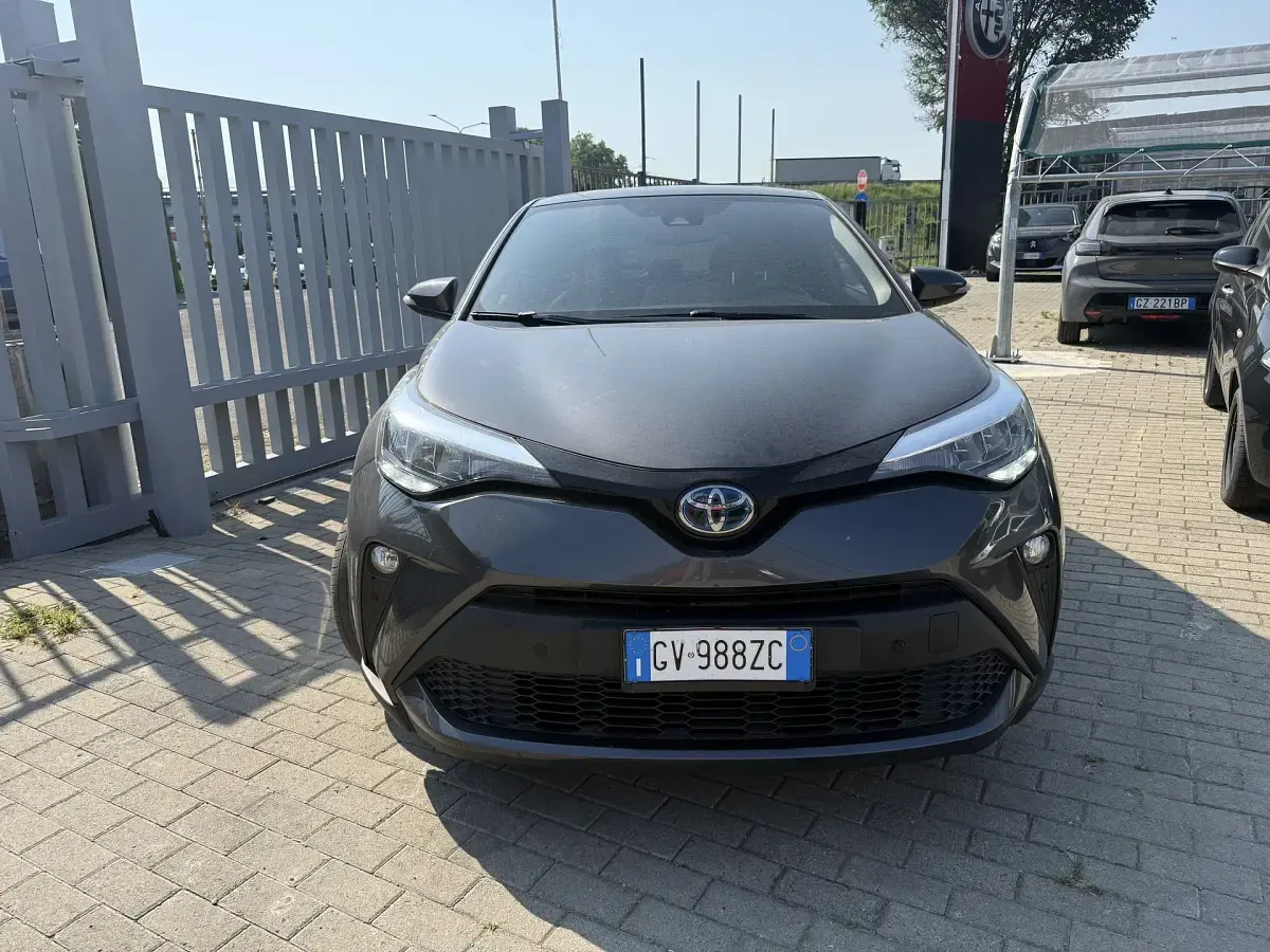 Usata Toyota C-HR Business Edition 184 CV (135 kW) 2024 Grigio SUV