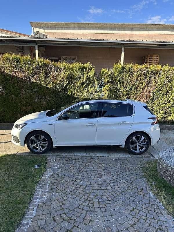 Usata Peugeot 308 GT-line 131 CV (96 kW) 2019 Berlina