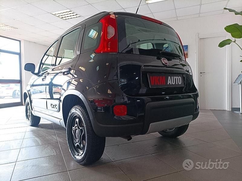Usata Fiat Panda 4x4 S 85 CV (62 kW) 2019 Nero Utilitaria