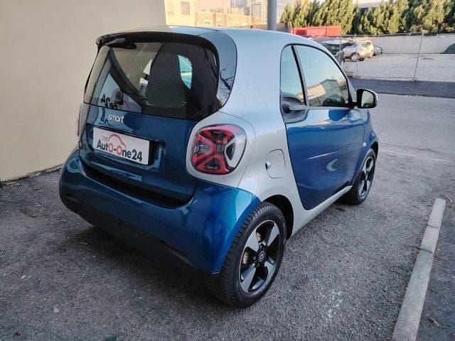 Usata Smart ForTwo Electric Drive Prime 41 kW (56 CV) 2021 Blu brillante metallizzato Utilitaria