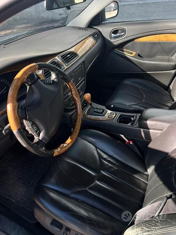 Usata Jaguar S-Type S 238 CV (175 kW) 2000 Grigio Berlina