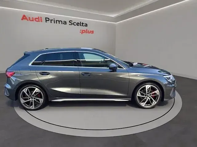 Usata Audi A3 S-Line 200 CV (147 kW) 2023 Grigio Berlina