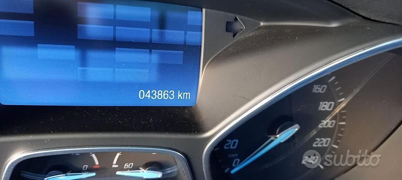 Usata Ford Focus Titanium 150 CV (110 kW) 2011 Grigio Station wagon