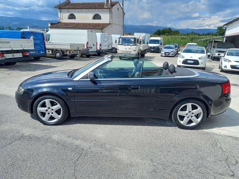 Usata Audi A4 Cabriolet 163 CV (119 kW) 2003 Nero Cabrio