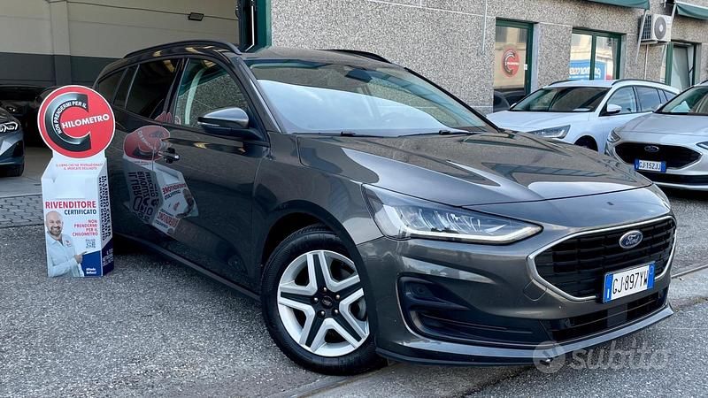 Usata Ford Focus 120 CV (88 kW) 2022 Grigio Station wagon