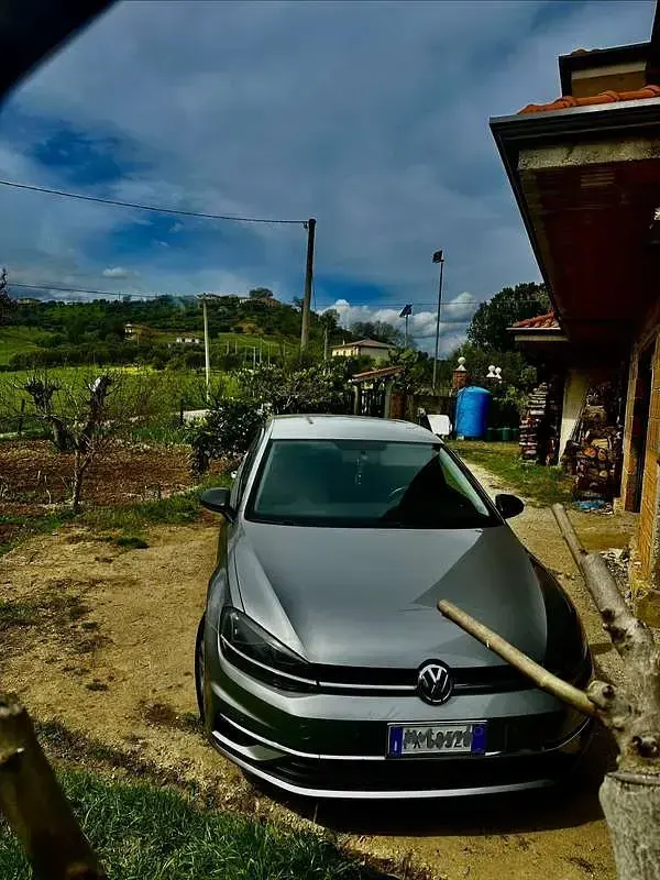 Usata VW Golf VII Business 116 CV (85 kW) 2019 Argento Berlina