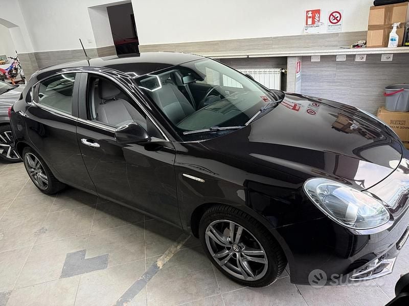 Usata Alfa Romeo Giulietta Progression 105 CV (77 kW) 2014 Nero Utilitaria