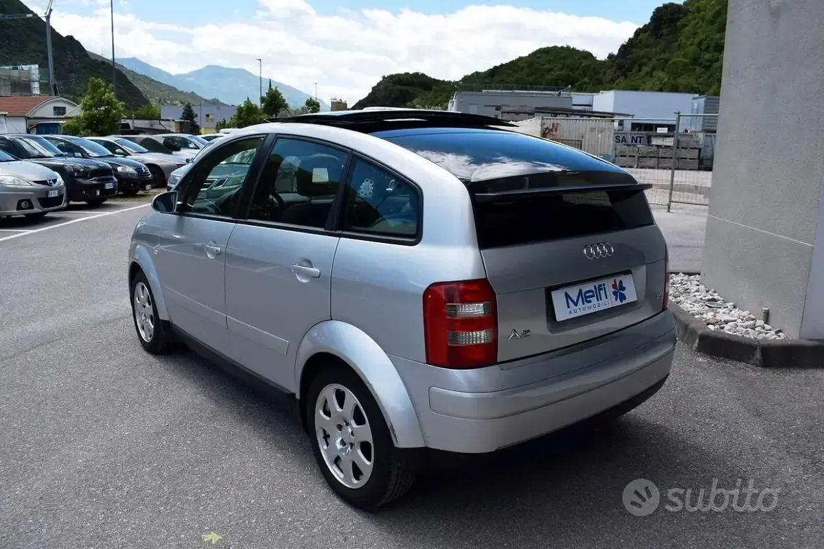 Usata Audi A2 75 CV (55 kW) 2001 Grigio Utilitaria