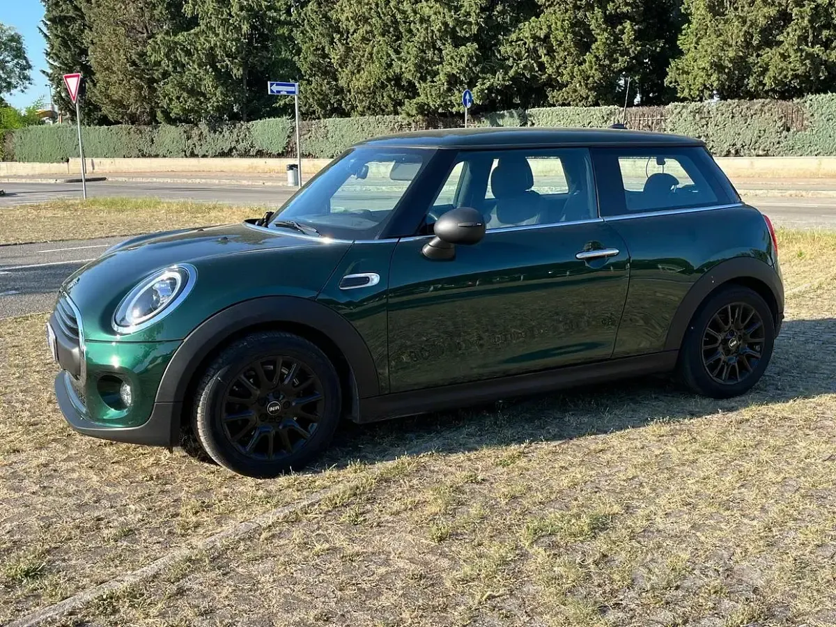Usata Mini ONE 75 CV (55 kW) 2019 Verde Utilitaria