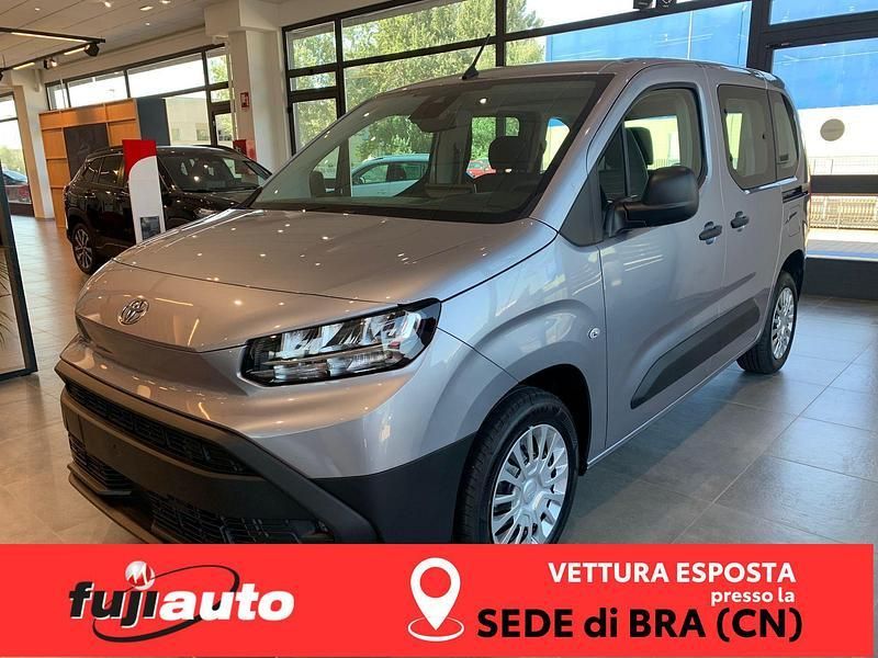 Silver met Nuova 2025 Toyota Proace Verso City Station wagon | 28.250 € (Cara) - Immagine 1/1