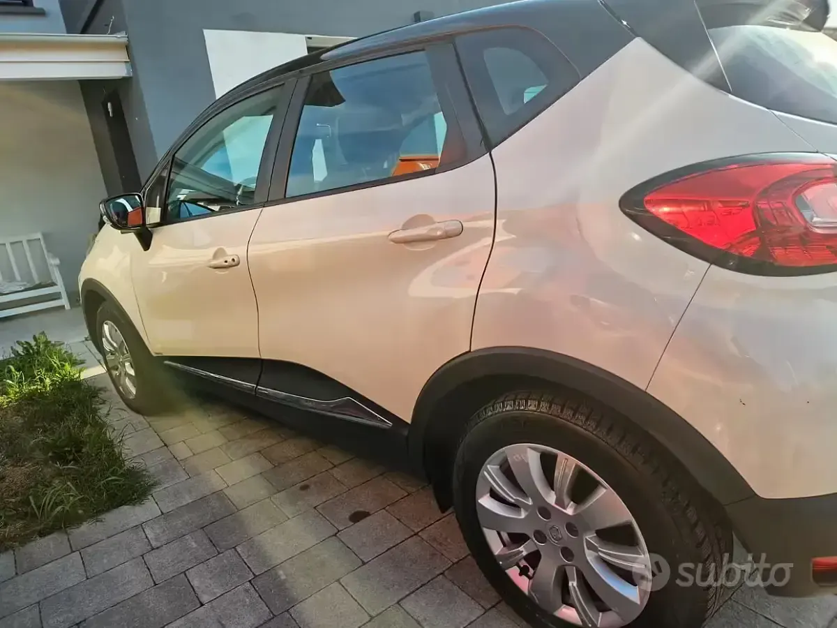 Usata Renault Captur 90 CV (66 kW) 2015 SUV