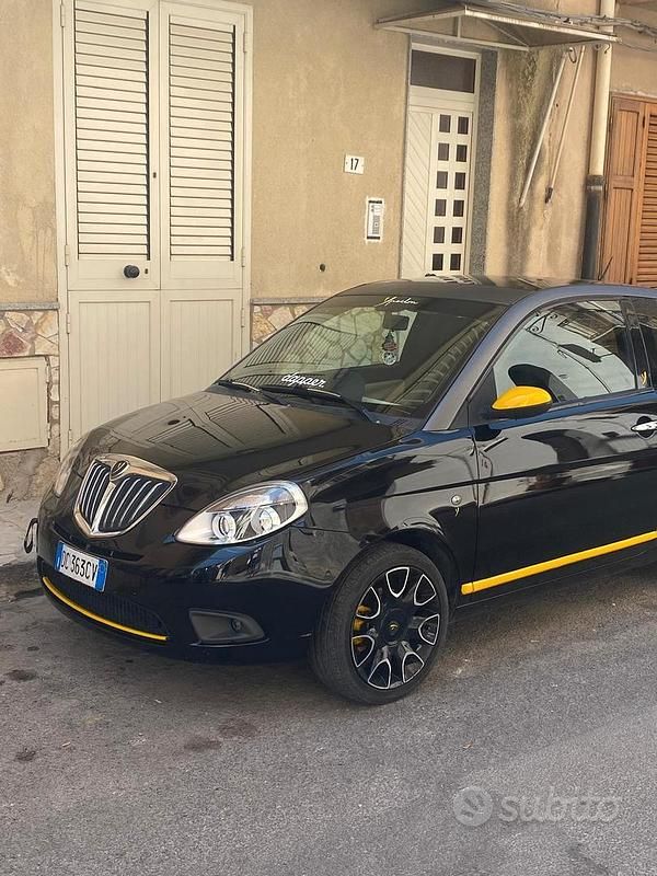 Usata Lancia Ypsilon 2007 Blu Utilitaria
