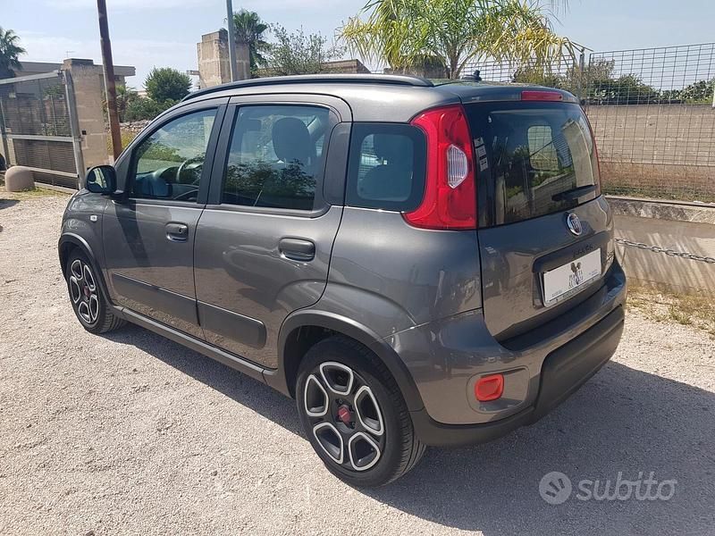 Usata Fiat Panda City Life 70 CV (51 kW) 2022 Grigio Berlina