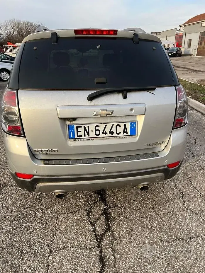 Usata Chevrolet Captiva LTZ 184 CV (135 kW) 2013 Grigio SUV