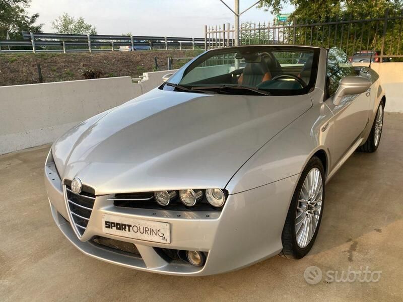 Usata Alfa Romeo Spider 260 CV (191 kW) 2007 Argento Cabrio