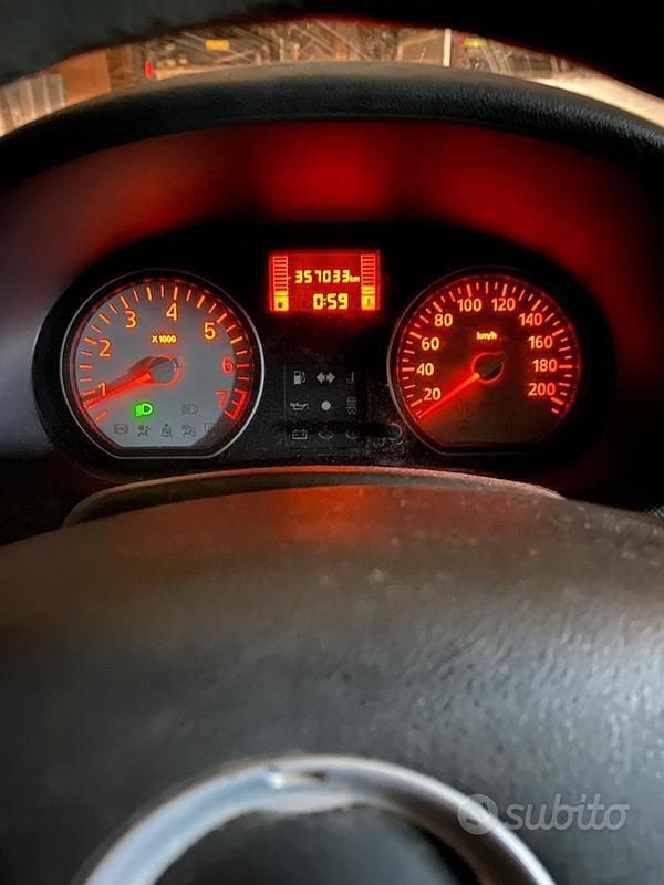 Usata Dacia Sandero 75 CV (55 kW) 2010 Utilitaria