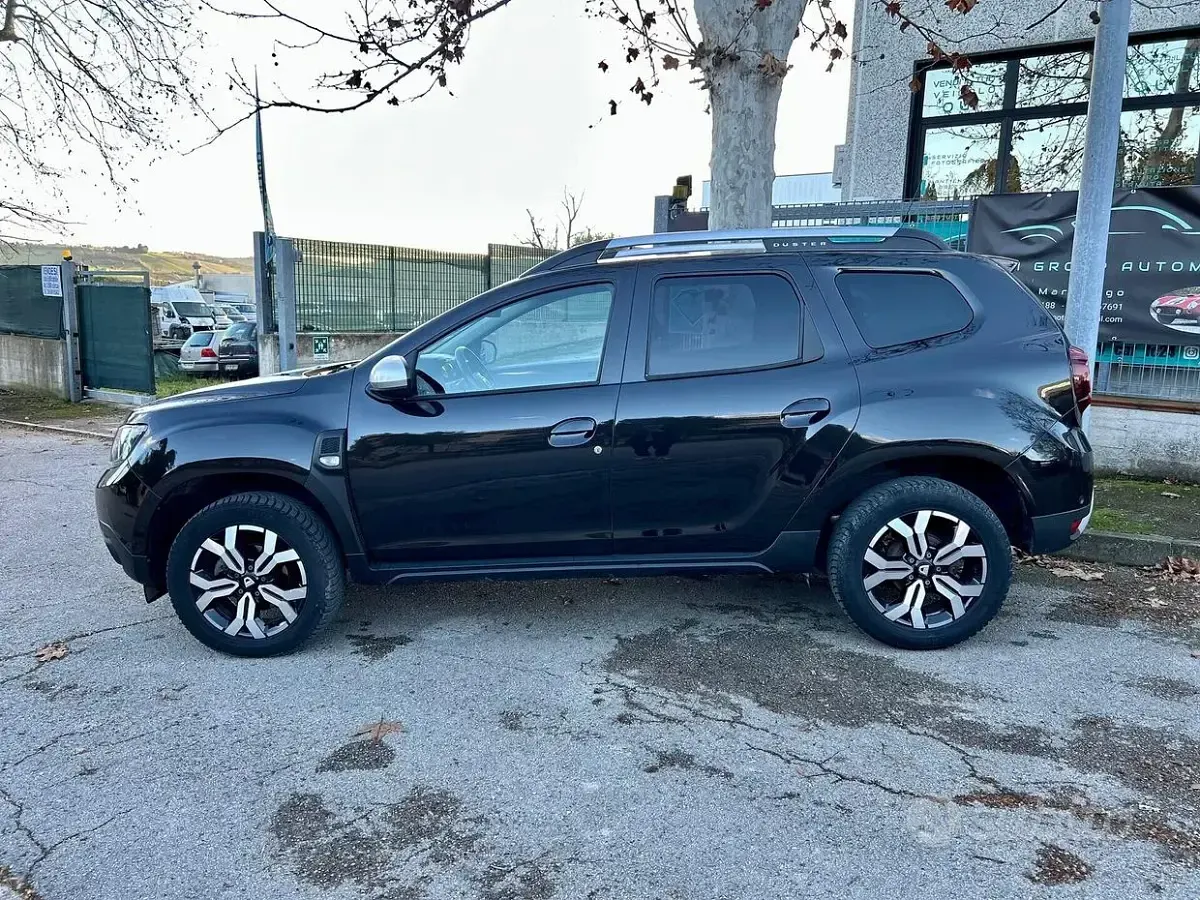 Usado Dacia Duster Prestige 101 CV (74 kW) 2021 Negro SUV