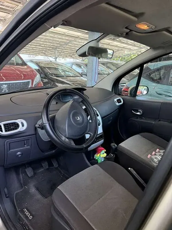 Usata Renault Modus 75 CV (55 kW) 2007 Monovolume