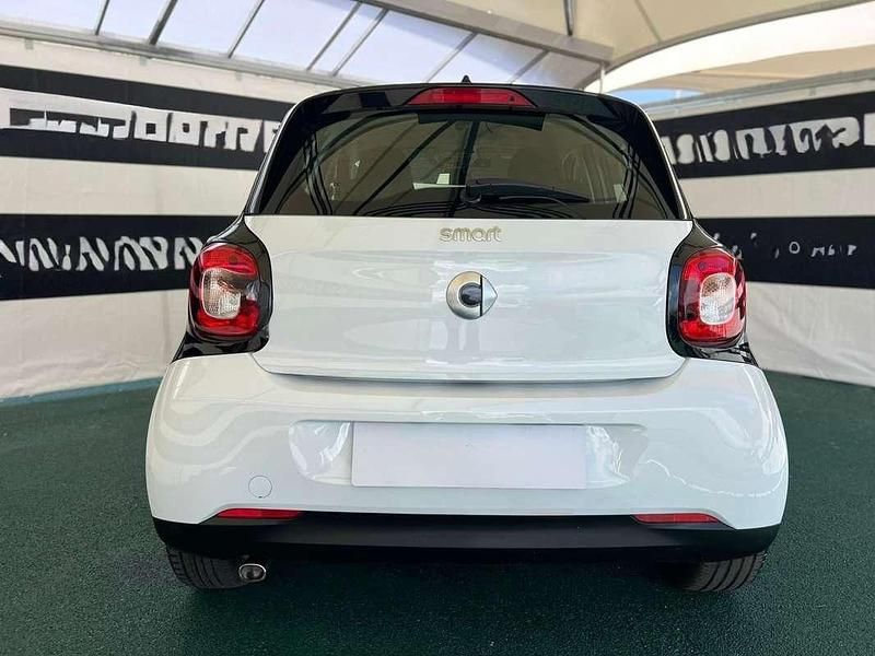 Usata Smart ForFour Passion 90 CV (66 kW) 2016 Utilitaria