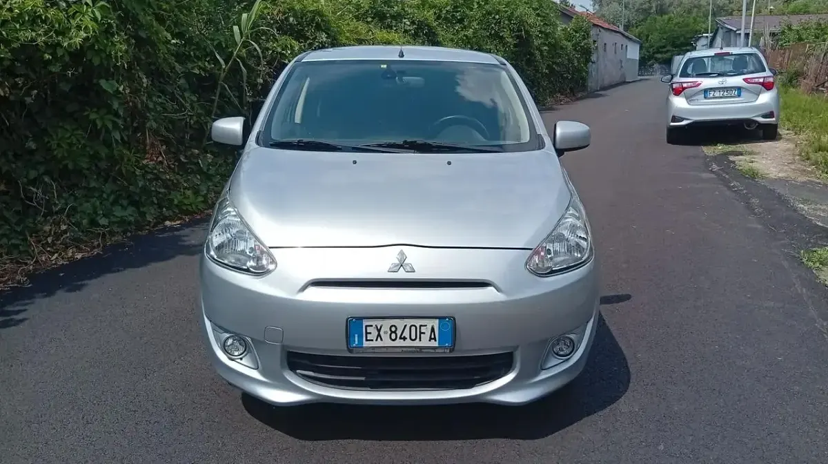 Usata Mitsubishi Space Star 69 CV (50 kW) 2014 Argento Monovolume