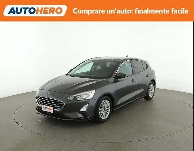 Begagnad Ford Focus Titanium 125 HK (91 kW) 2018 Svart Sedan