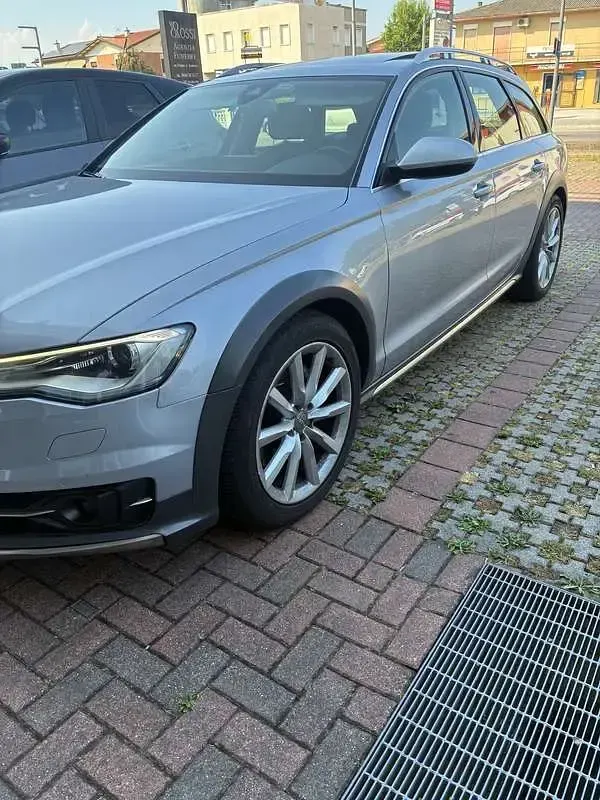 Usata Audi A6 Allroad Business 218 CV (160 kW) 2015 Argento Station wagon
