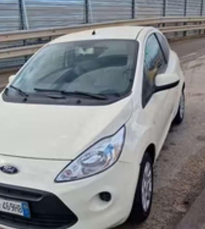 Usata Ford Ka 69 CV (50 kW) 2018 Bianco Berlina