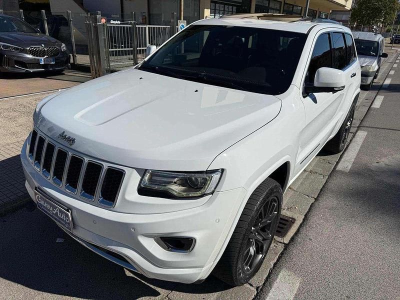 Bianco Usata 2015 Jeep Grand Cherokee Overland SUV | 21.000 € (Molto cara) - Immagine 1/4