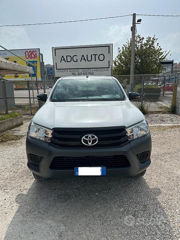 Usata Toyota HiLux Comfort 150 CV (110 kW) 2019 Bianco Pick-up