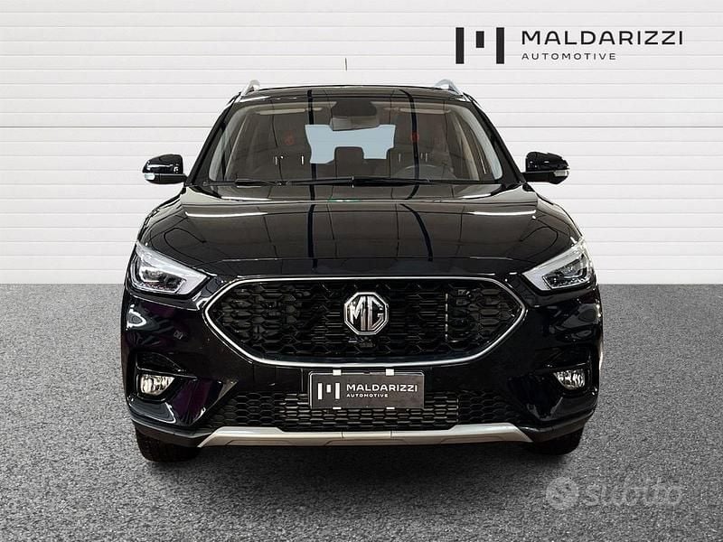 Usata MG ZS Luxury 111 CV (81 kW) 2023 Nero SUV