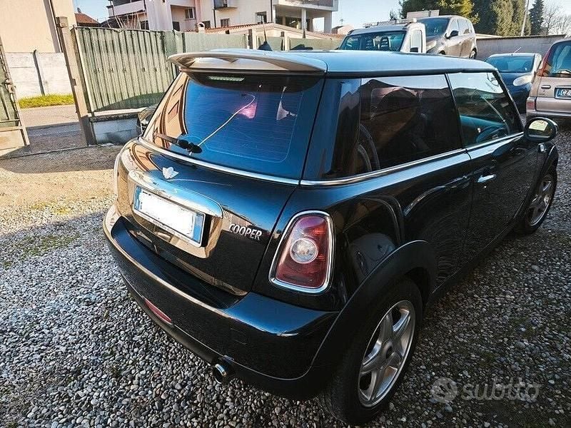 Usata Mini Cooper Coupé 116 CV (85 kW) 2010 Nero Coupé