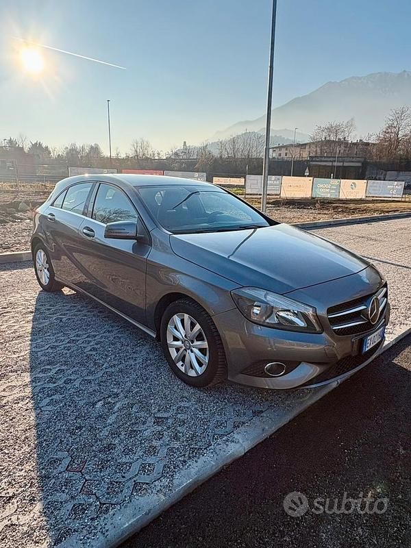 Usata Mercedes A180 Executive 109 CV (80 kW) 2013 Grigio Berlina