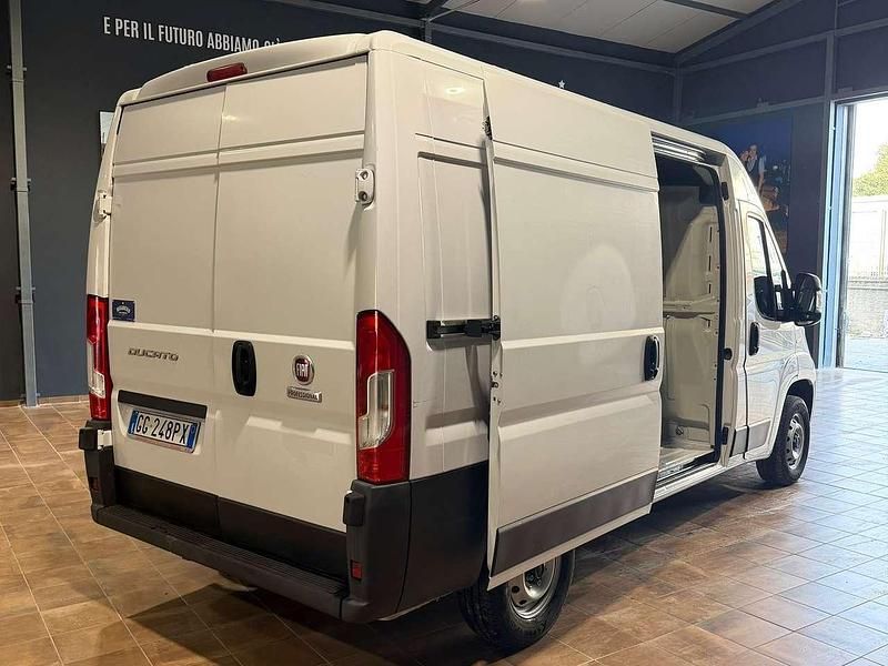 Usata Fiat Ducato 140 CV (102 kW) 2021 Bianco Furgone
