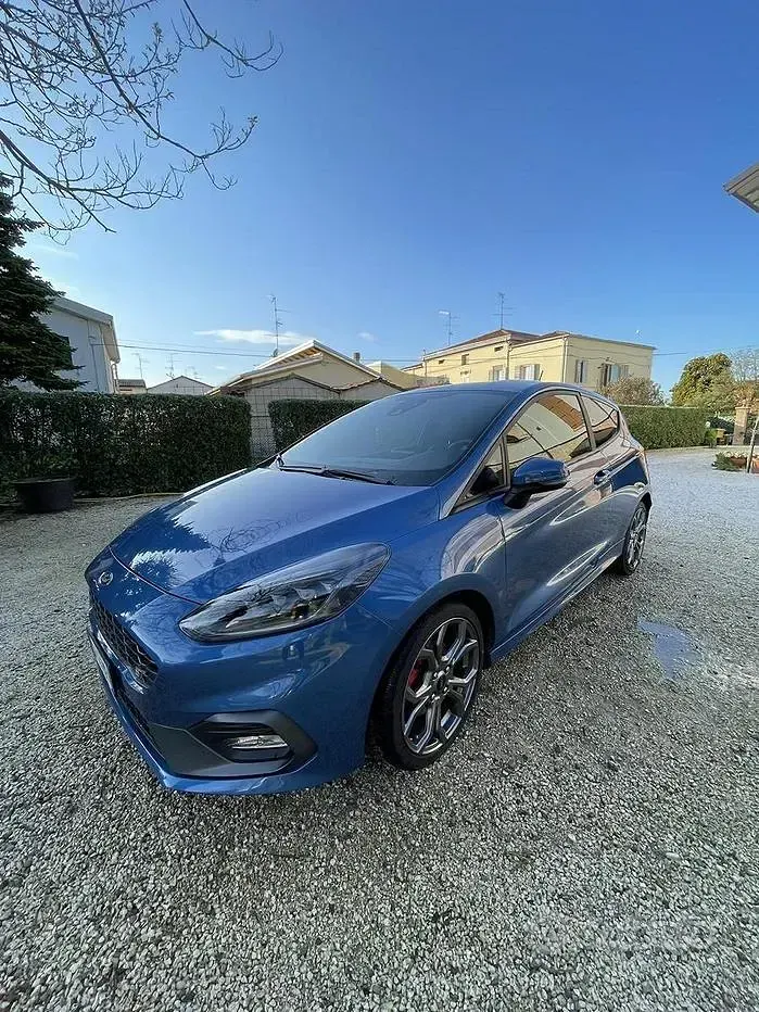Usata Ford Fiesta ST 200 CV (147 kW) 2020 Bluazzurro Utilitaria