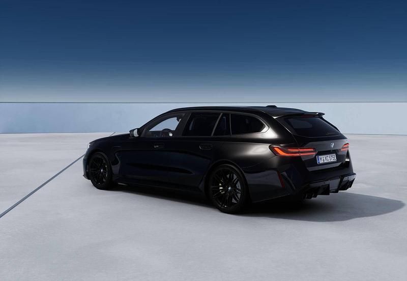 Nuova BMW M5 Comfort Edition 585 CV (430 kW) 2026 Station wagon