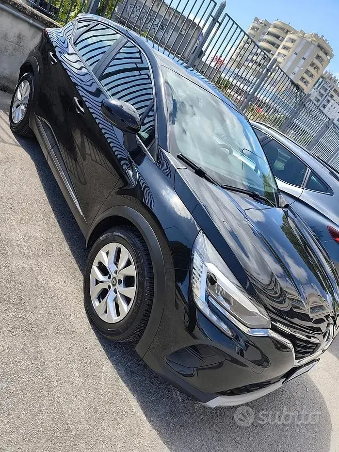 Usata Renault Captur 101 CV (74 kW) 2020 Nero SUV