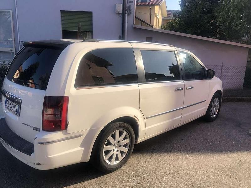 Usata Chrysler Grand Voyager 163 CV (119 kW) 2010 Monovolume