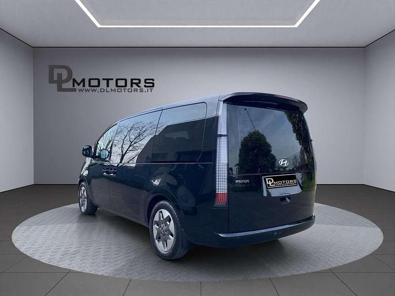 Usata Hyundai Staria 177 CV (130 kW) 2023 Grigio Monovolume