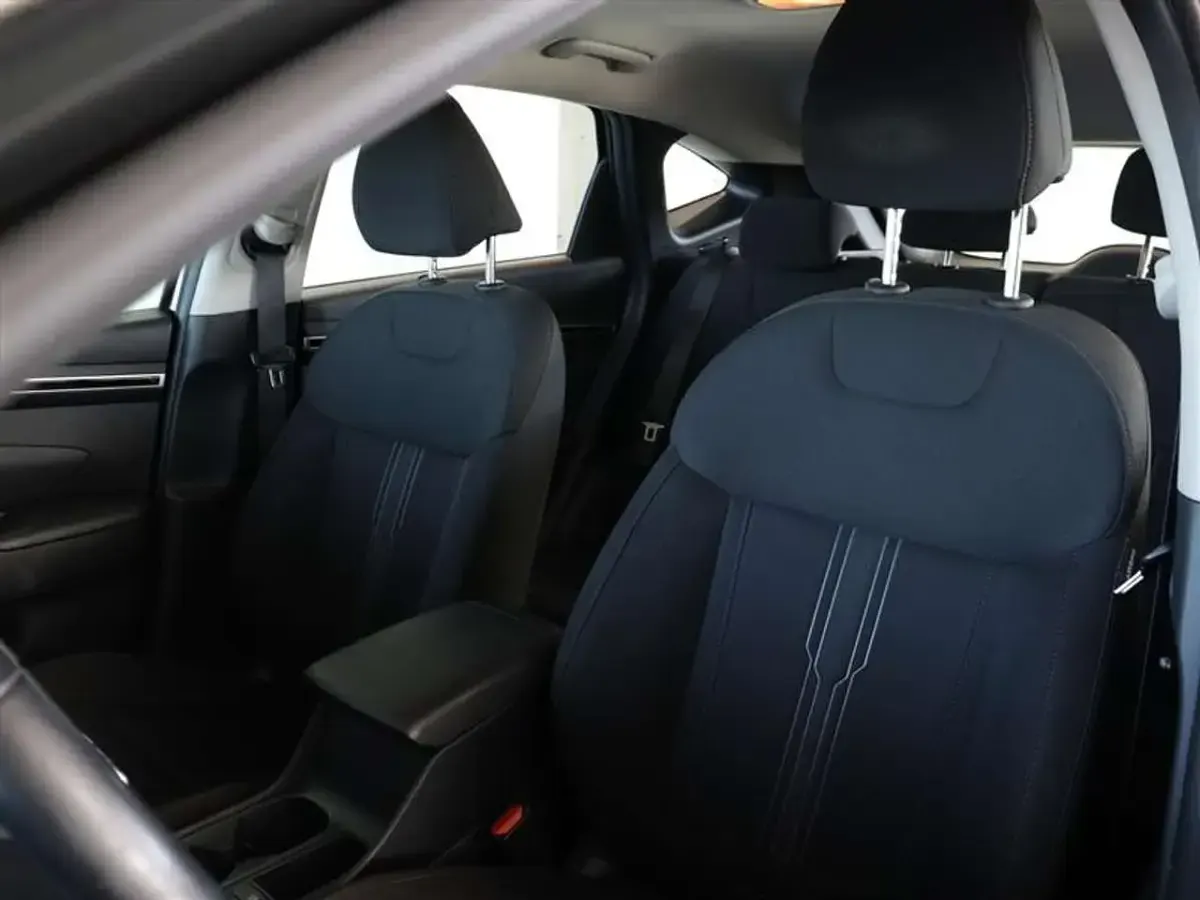 Usata Hyundai Tucson 116 CV (85 kW) 2022 Grigio / gray SUV