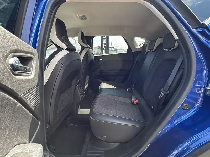 Usata Renault Captur Intens 101 CV (74 kW) 2023 Blu SUV