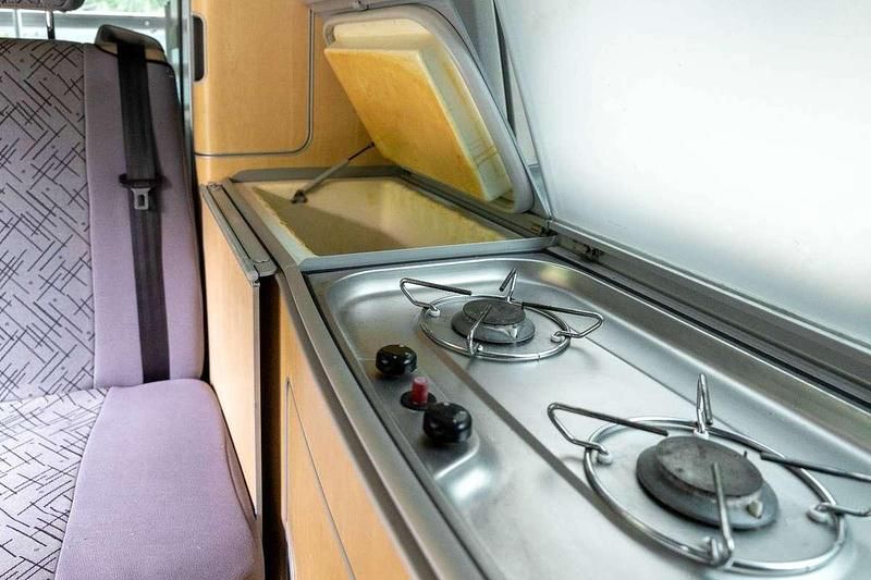 Usata VW California California 131 CV (96 kW) 2006 Argento Furgone