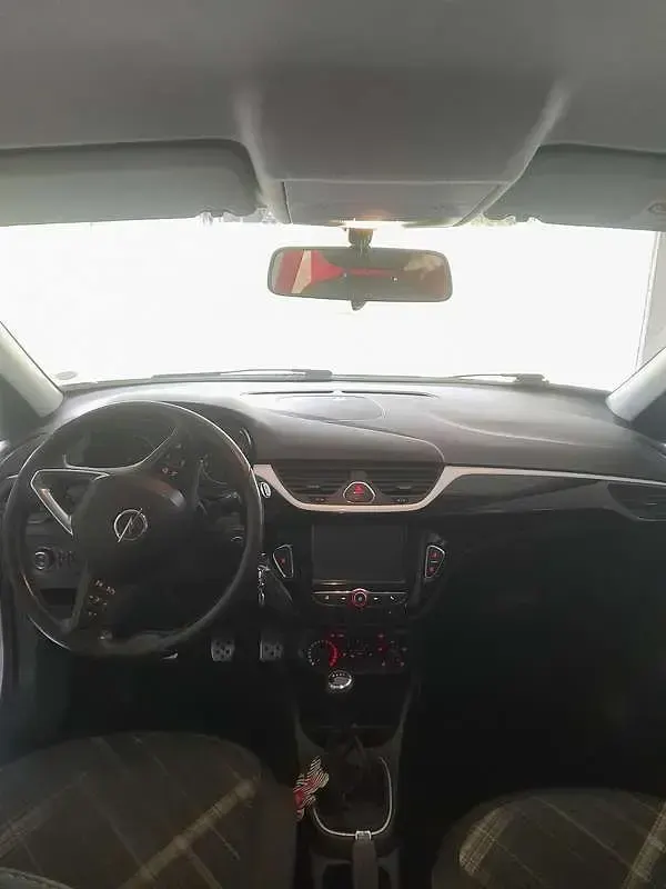 Usata Opel Corsa 75 CV (55 kW) 2017 Utilitaria