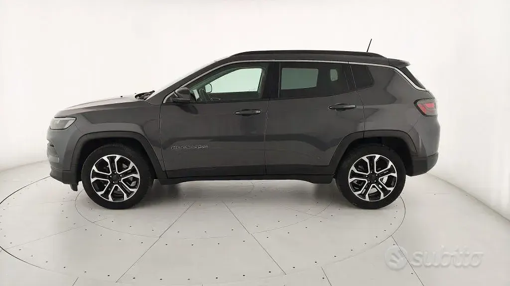 Usata Jeep Compass Limited 131 CV (96 kW) 2022 Antracite metallizzato SUV