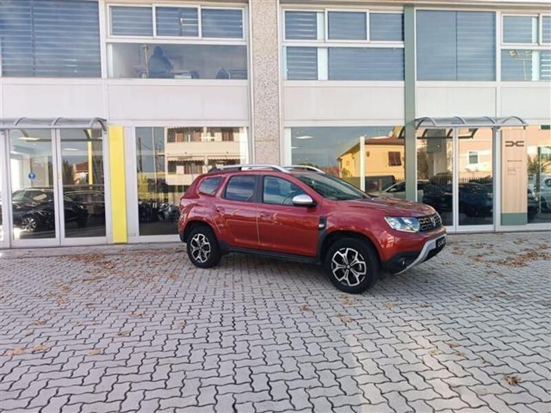 Usata Dacia Duster Prestige 101 CV (74 kW) 2020 Rosso SUV