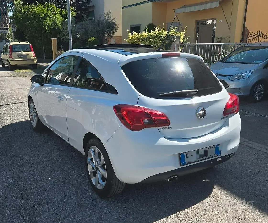 Usata Opel Corsa 95 CV (69 kW) 2015 Bianco Utilitaria