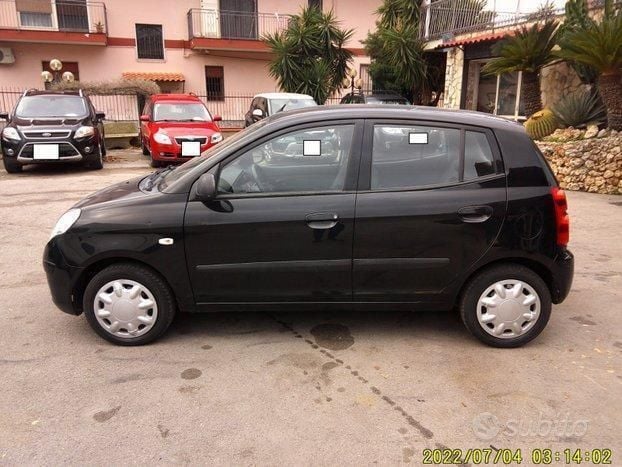 Usata Kia Picanto 61 CV (44 kW) 2011 Nero Utilitaria