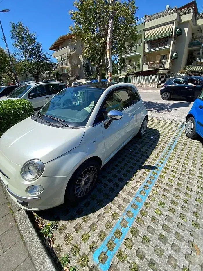 Usata Fiat 500 Pop 69 CV (50 kW) 2011 Bianco Utilitaria